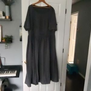 ✨Bundle 3 for $35✨ Plus Size Grey Maxi Dress with 3/4 Sleeves and pockets